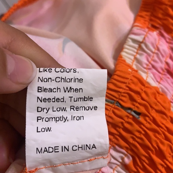 Very cute shein romper/dress. Orange with pink flowers. Size 8Y. GOOD CONDITION. - Picture 4 of 4